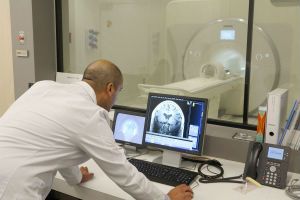 7t MRI mogelijk revolutie hersentumor diagnose behandeling